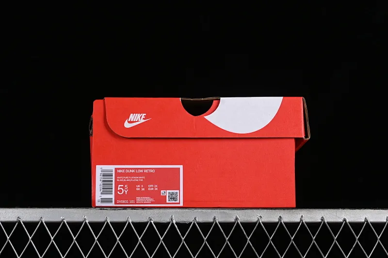 All categories Nk SB Dunk series Nk SB Dunk Low low-top sneakers Nk Dunk Low heart playing card graffiti American North Carolina blue SB strap low-top casual sneakers DV0831-101